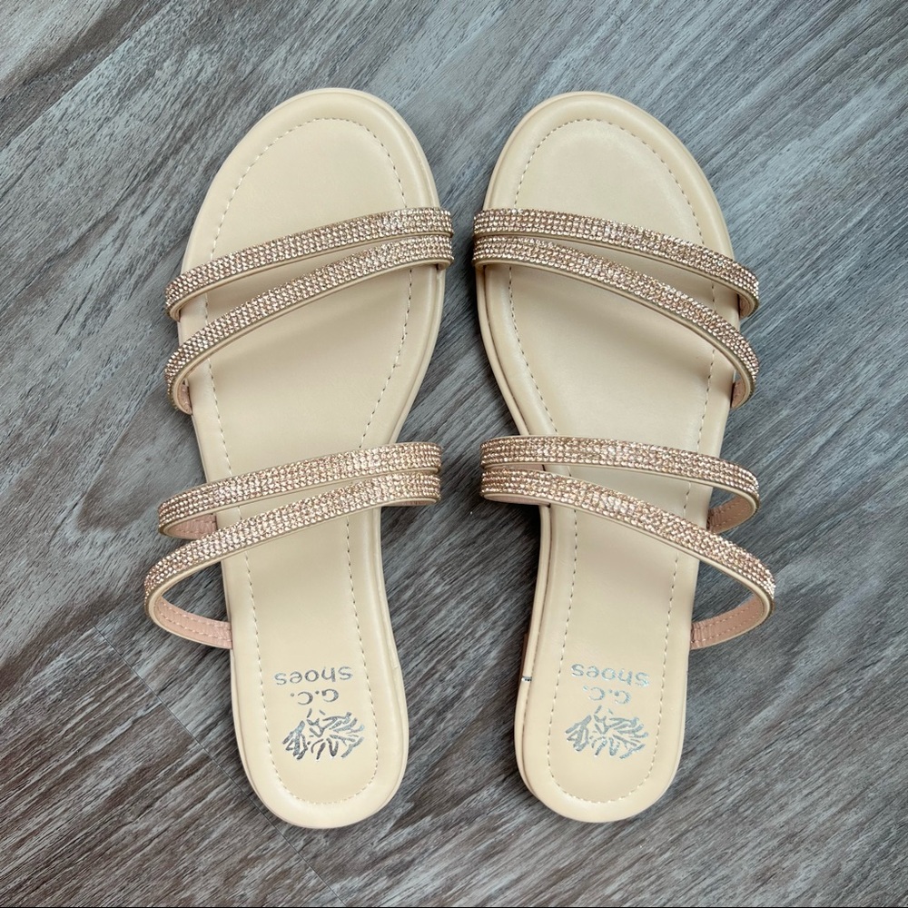NEW NEVER WORN Nude Sparkly Sandals size 9